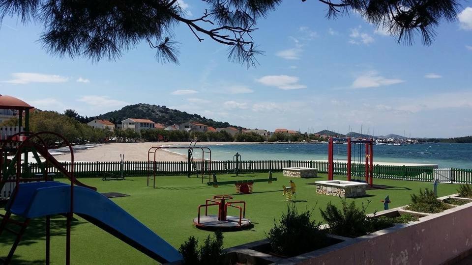 Apartman Bervida Murter Dış mekan fotoğraf